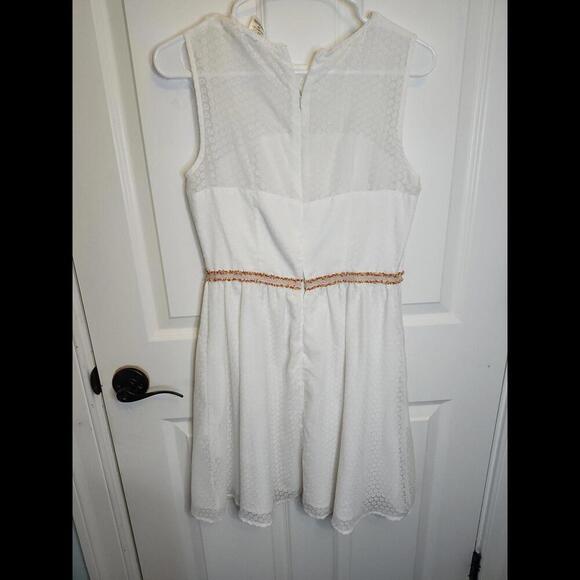 Dress - Picture 3 of 4